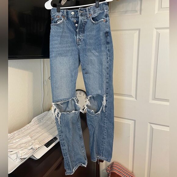 TopShop Nordstrom Baggy Distressed Jeans - Picture 2 of 3